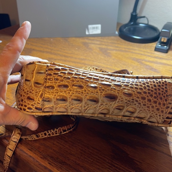 Brahmin crossbody new without tags the color is toasted Melbourne - Picture 2 of 7